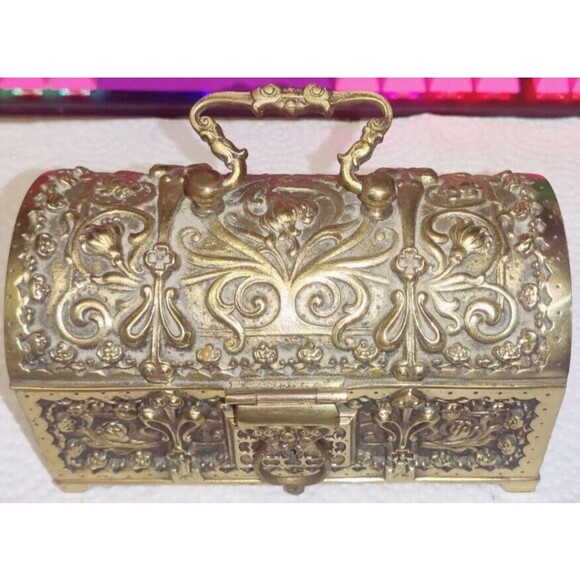 Leykauf Jewelry - Antique 1900's German Engraved Brass Jewelry Casket, Georg Leykauf, Germany